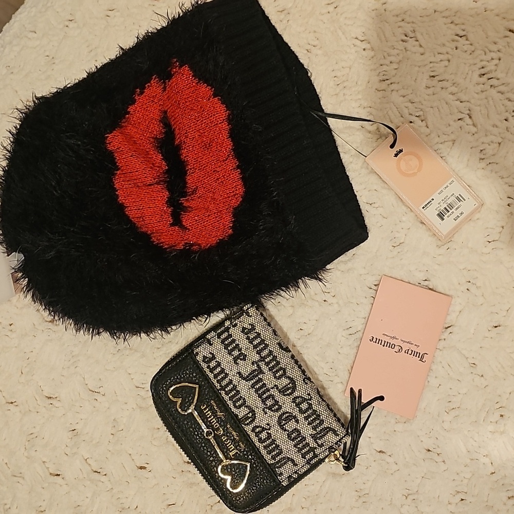 Juicy Couture Beanie And Wallet